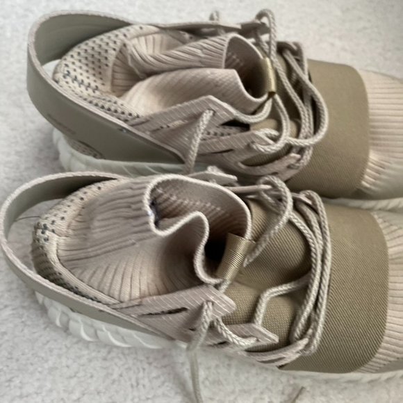 ADIDAS TUBULAR DOOM CONSORTIUM \